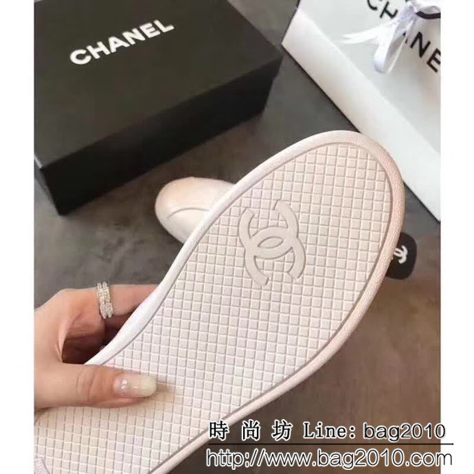 CHANEL香奈兒 2018秋冬新版 休閒系列 雙C字母白色女休閒鞋 QZS2652